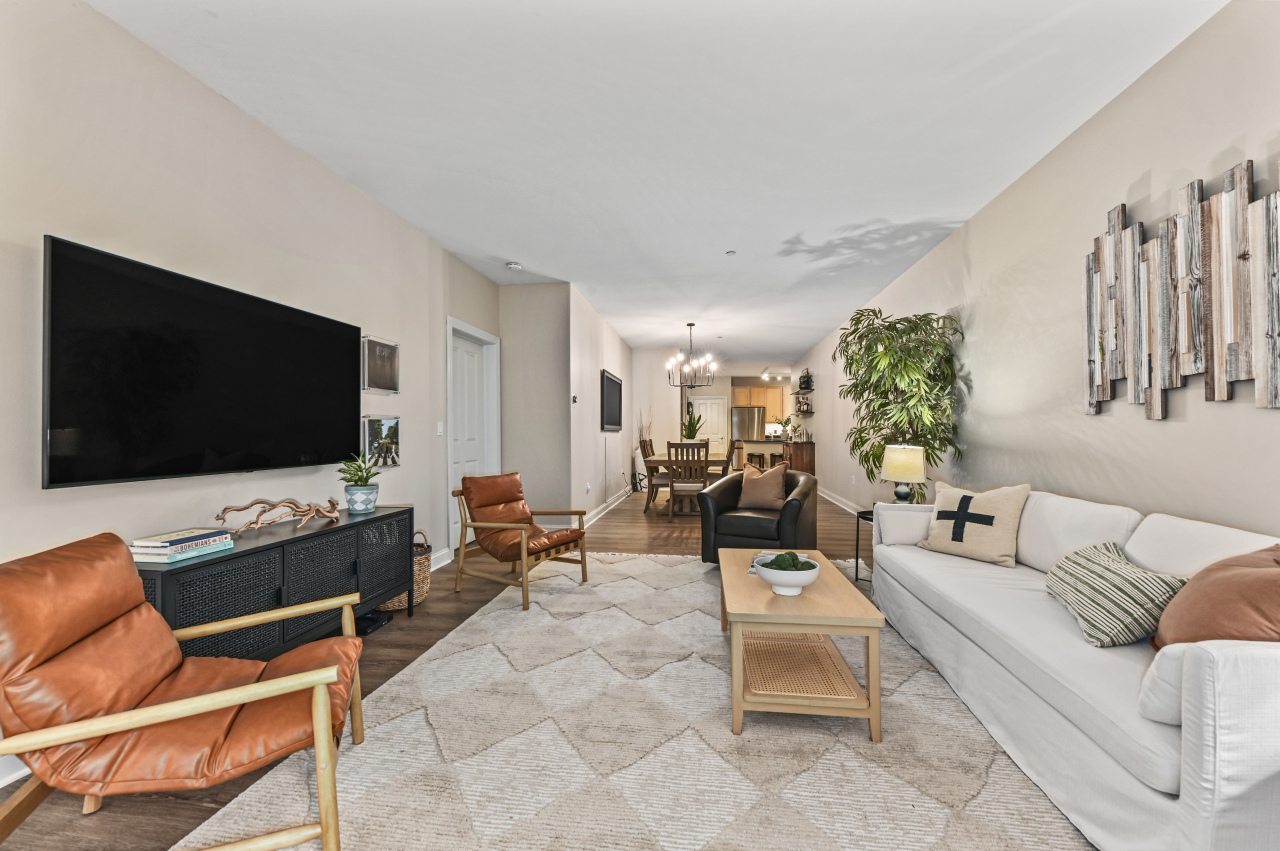 1905 North Water Street, Unit 207 Milwaukee, WI 53202 - Photo 4 of 38 Photo 4