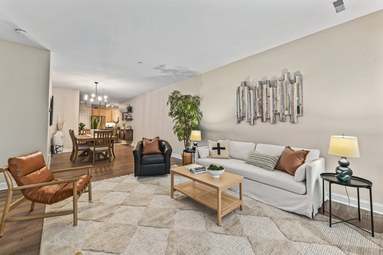 1905 North Water Street, Unit 207 Milwaukee, WI 53202 - Photo 5 of 38 Photo 5