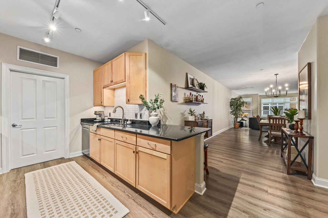 1905 North Water Street, Unit 207 Milwaukee, WI 53202 - Photo 10 of 38 Photo 10