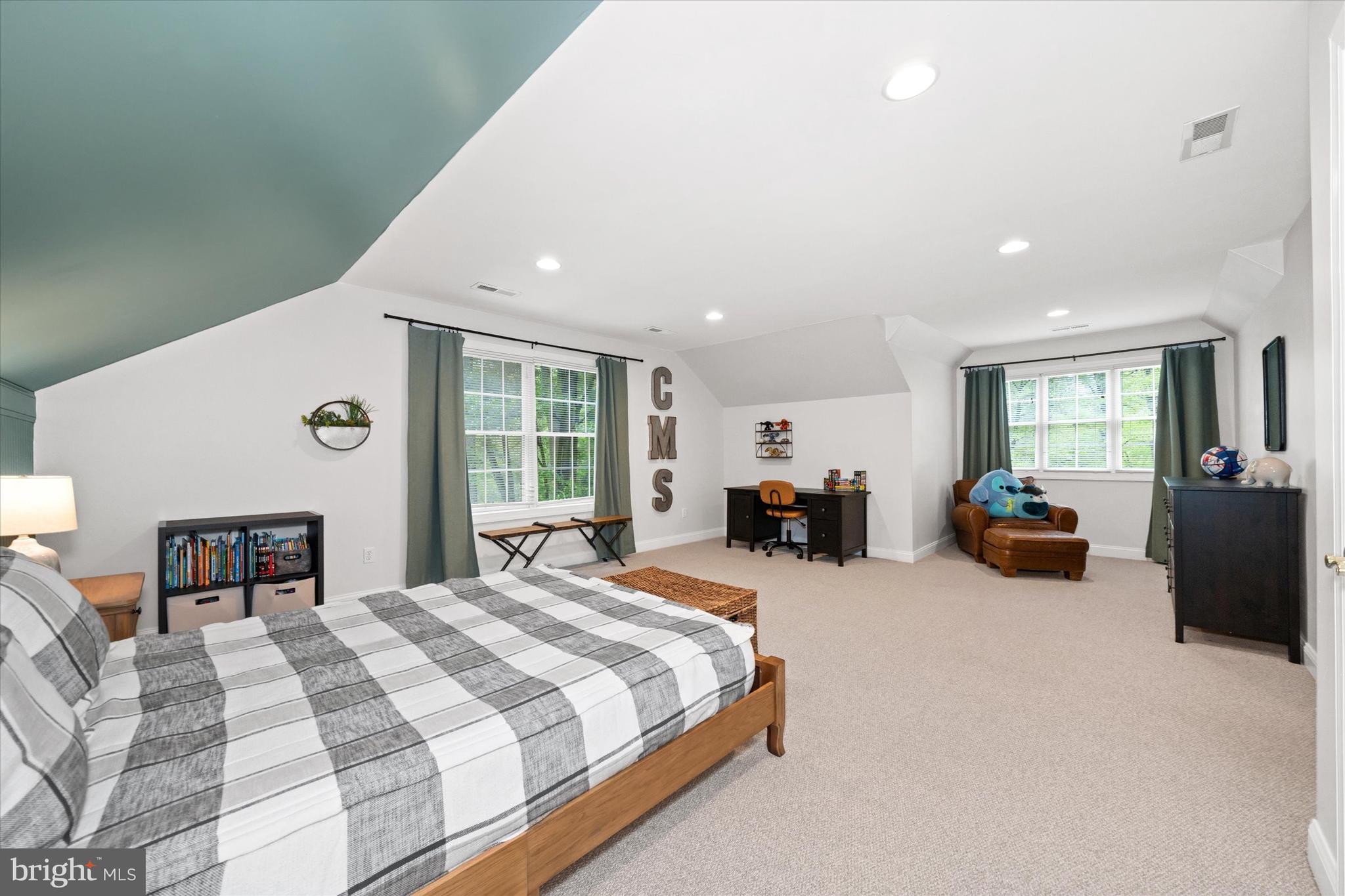 1618 Snuff Mill Road Hockessin, DE 19707 - Photo 35 of 48 a bed room with furniture and a gym