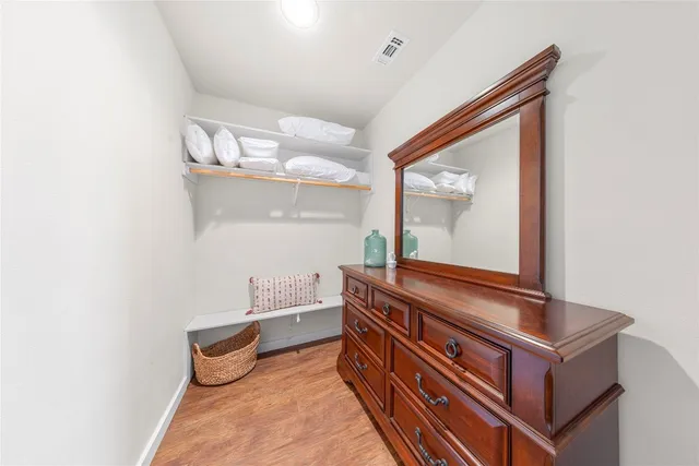 $2,350,000 | 6417 County Road 240, Waelder, TX 78959