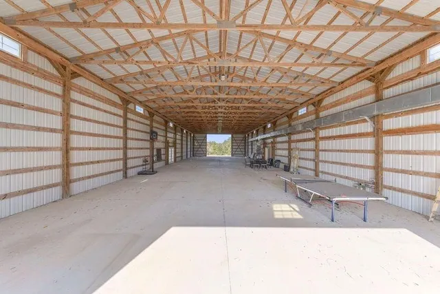 $2,350,000 | 6417 County Road 240, Waelder, TX 78959