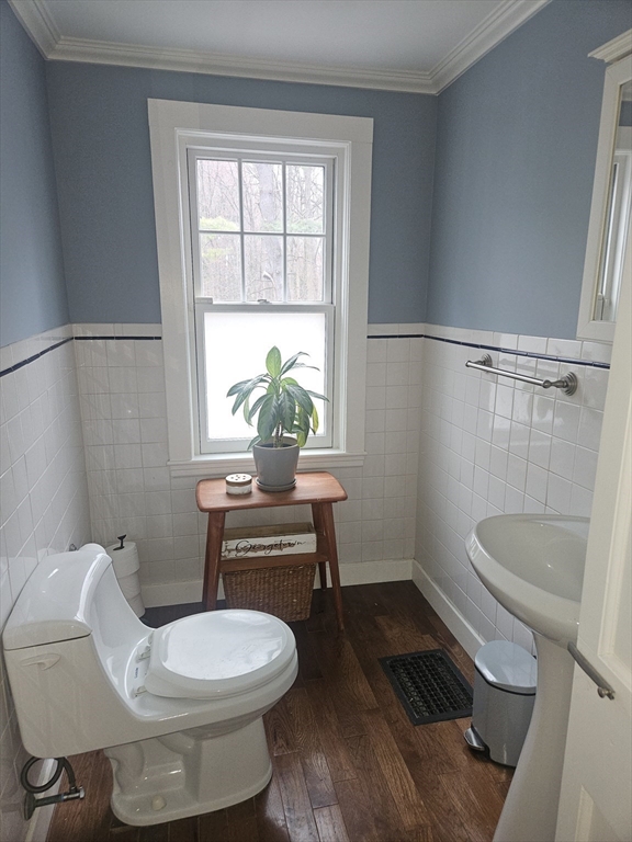 84 Central Street Georgetown, MA 01833 - Photo 8 of 16