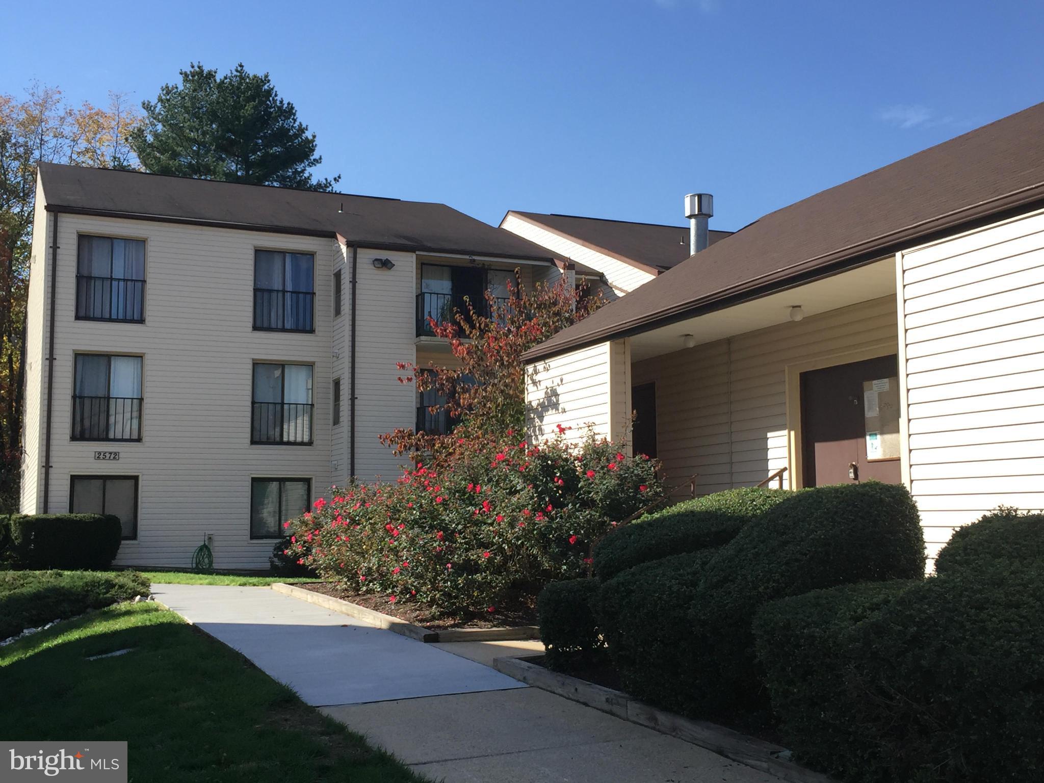 2572 Riva Road, Unit 16B Annapolis, MD 21401 - Photo 21 of 22 a house view with a garden space