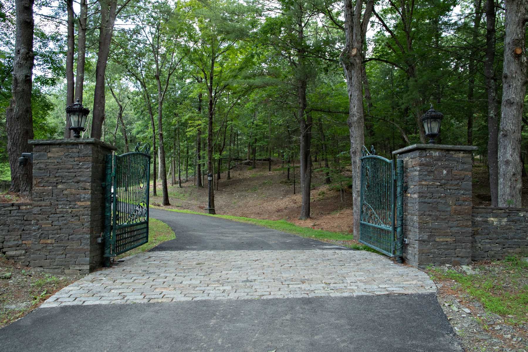 569 Tyrrel Road Millbrook, NY 12545 - Photo 6 of 30