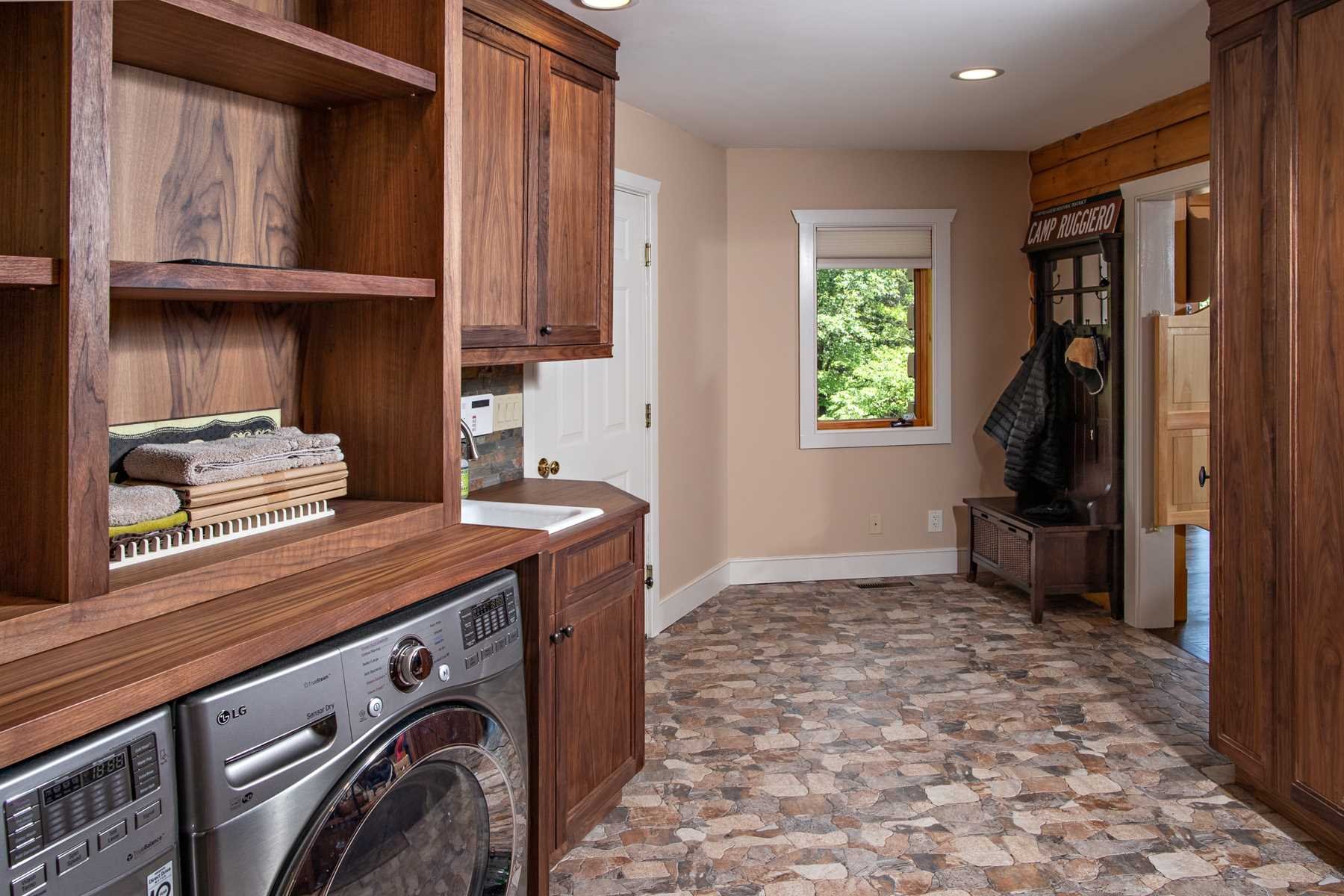 569 Tyrrel Road Millbrook, NY 12545 - Photo 10 of 30