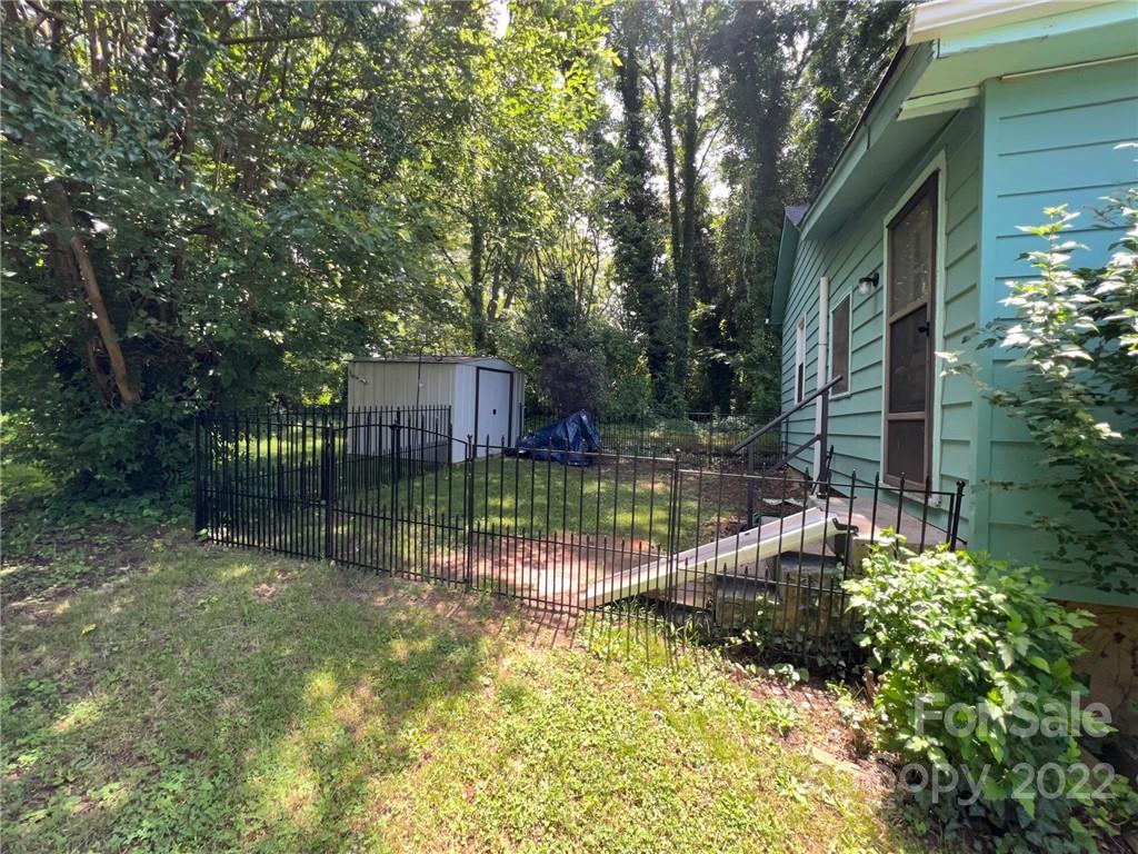 603 1st Street Southwest Hickory, NC 28602 - Photo 14 of 16