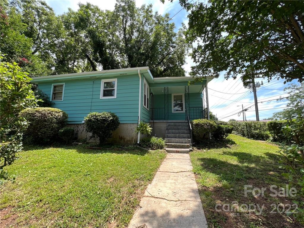 603 1st Street Southwest Hickory, NC 28602 - Photo 2 of 16