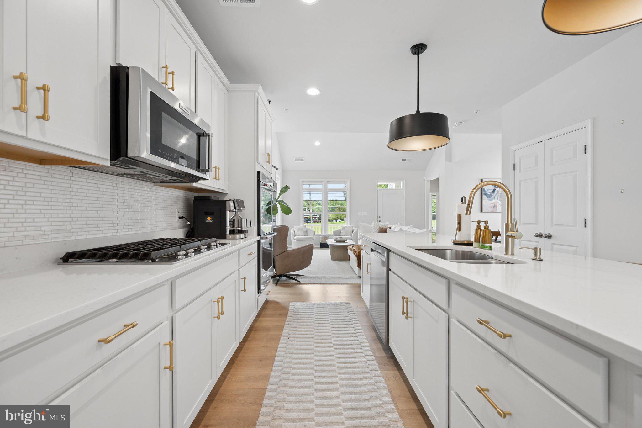 22817 Frederick Road Clarksburg, MD 20871 - Photo 15 of 50 Kitchen