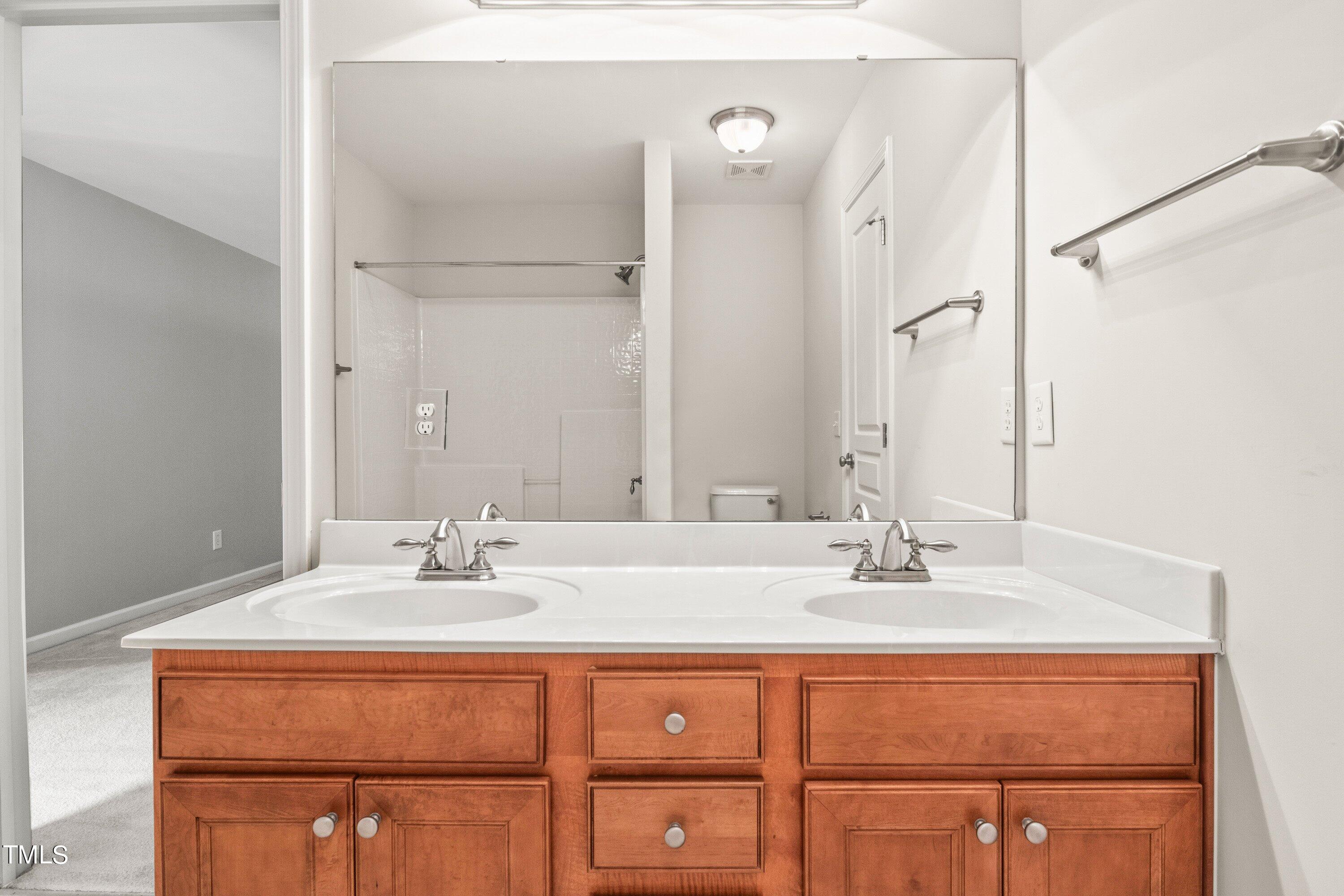 5534 Nur Lane Raleigh, NC 27606 - Photo 23 of 35 14-5534 Nur Ln - 1800o20240111_0006