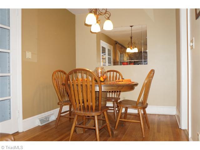 1029 Greystone Road Asheboro, NC 27203 - Photo 8 of 16 Dining Room.