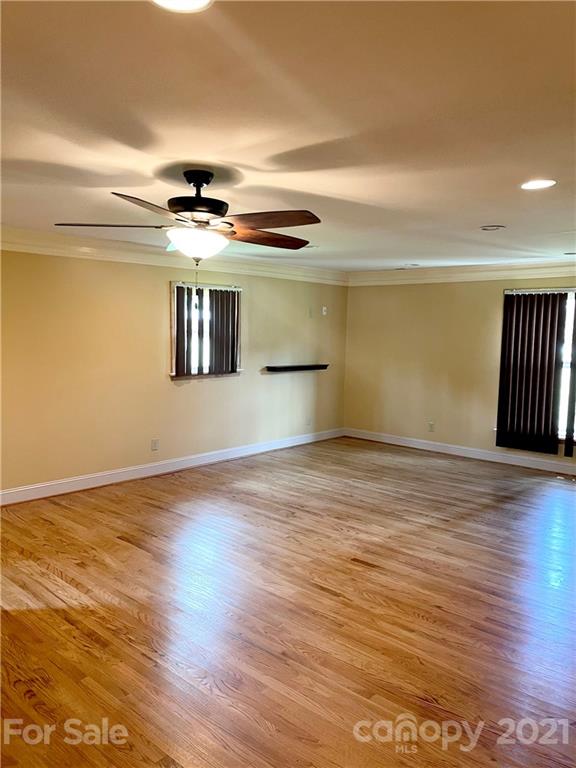 3217 Sunset Road Charlotte, NC 28216 - Photo 16 of 44 Gallery Image 16