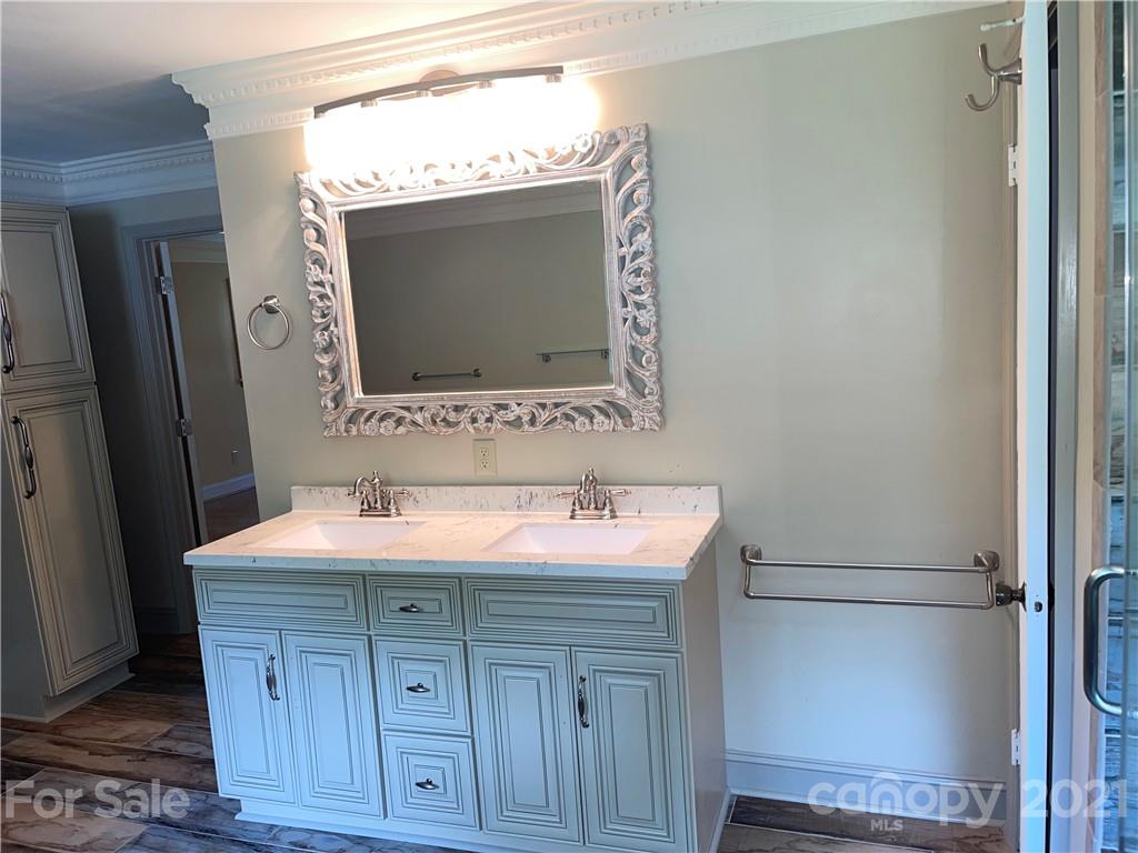 3217 Sunset Road Charlotte, NC 28216 - Photo 25 of 44 Gallery Image 25