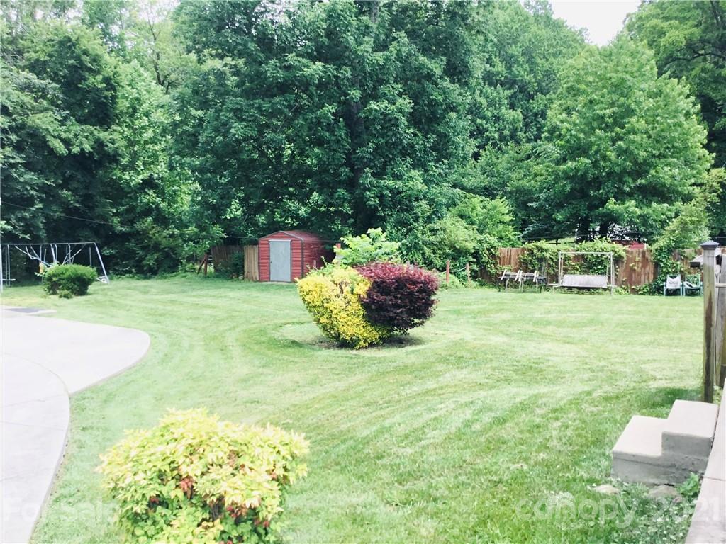 3217 Sunset Road Charlotte, NC 28216 - Photo 34 of 44 Gallery Image 34