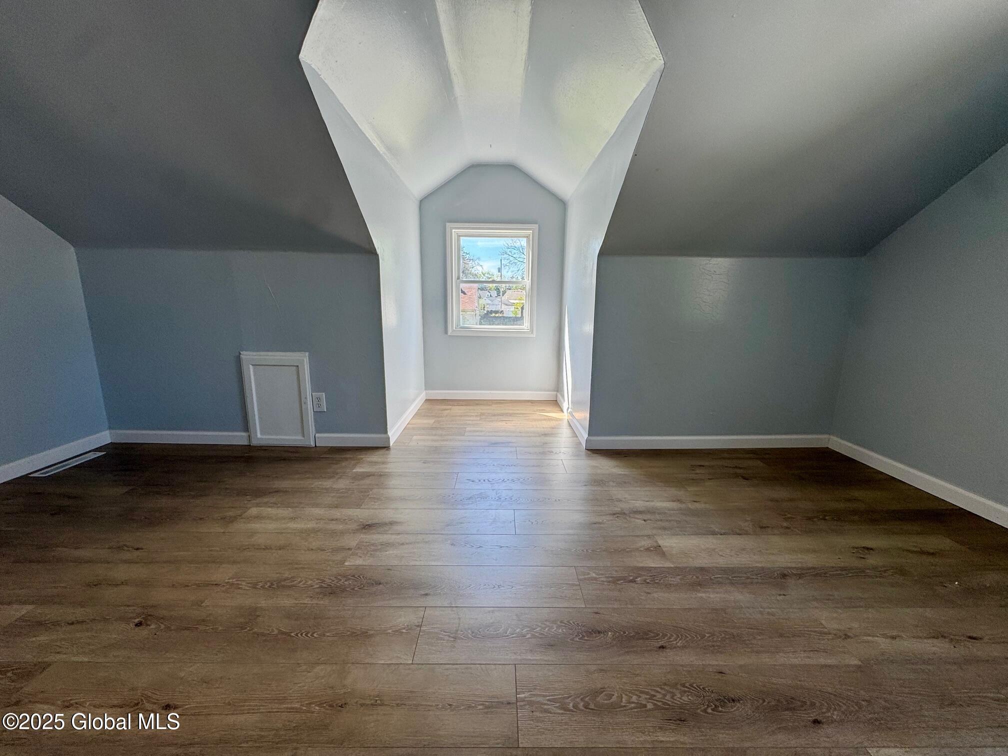 1020 Inner Drive Schenectady, NY 12303 - Photo 21 of 26 IMG_6181