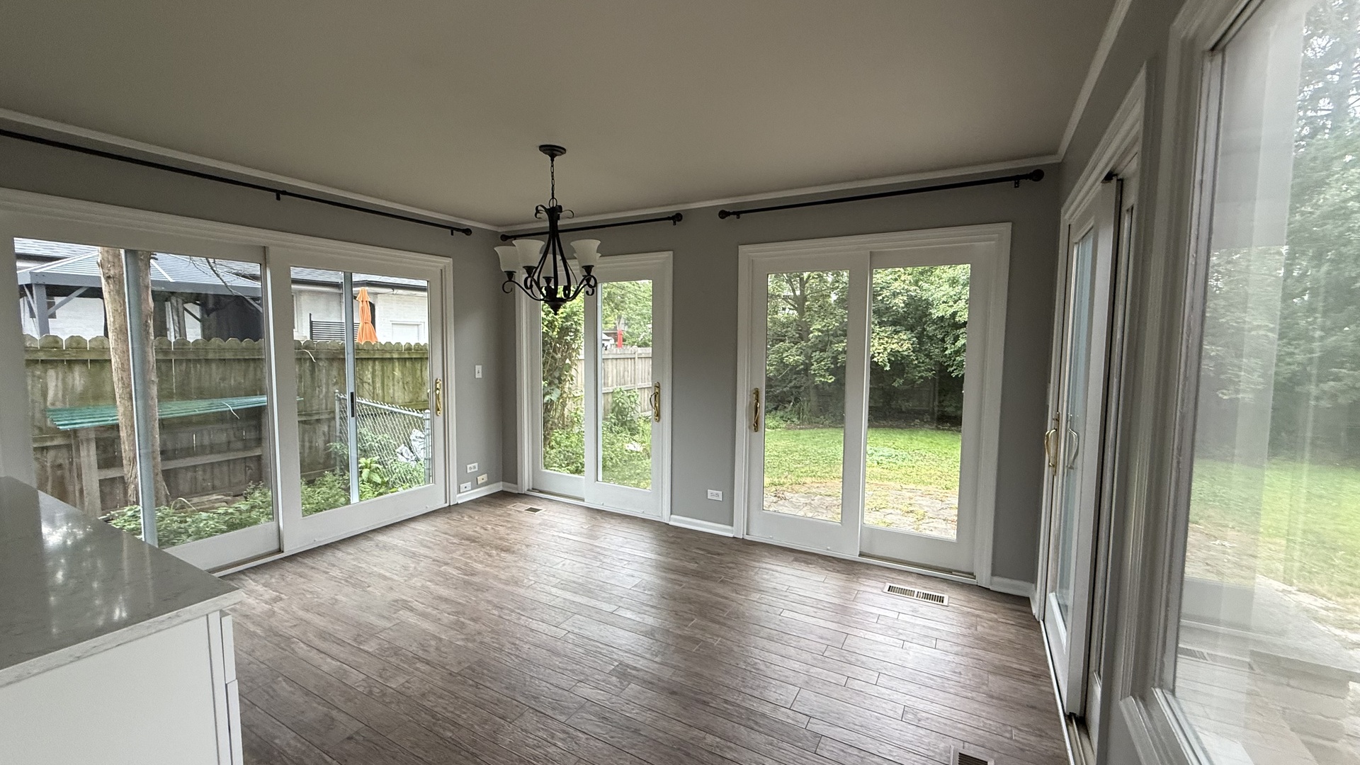 850 Kenton Road Deerfield, IL 60015 - Photo 7 of 21