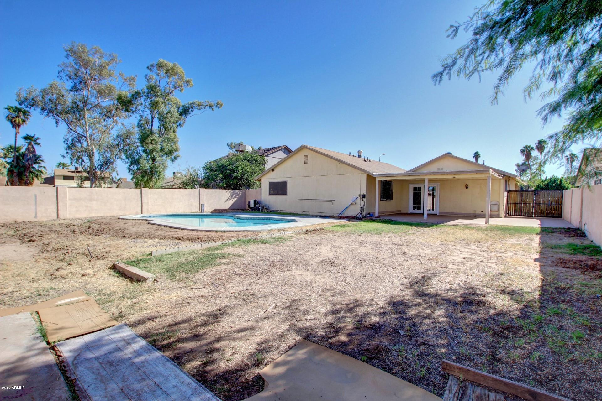 4124 East Vineyard Road Phoenix, AZ 85042 - Photo 29 of 35 Vineyard - 4124 (31)