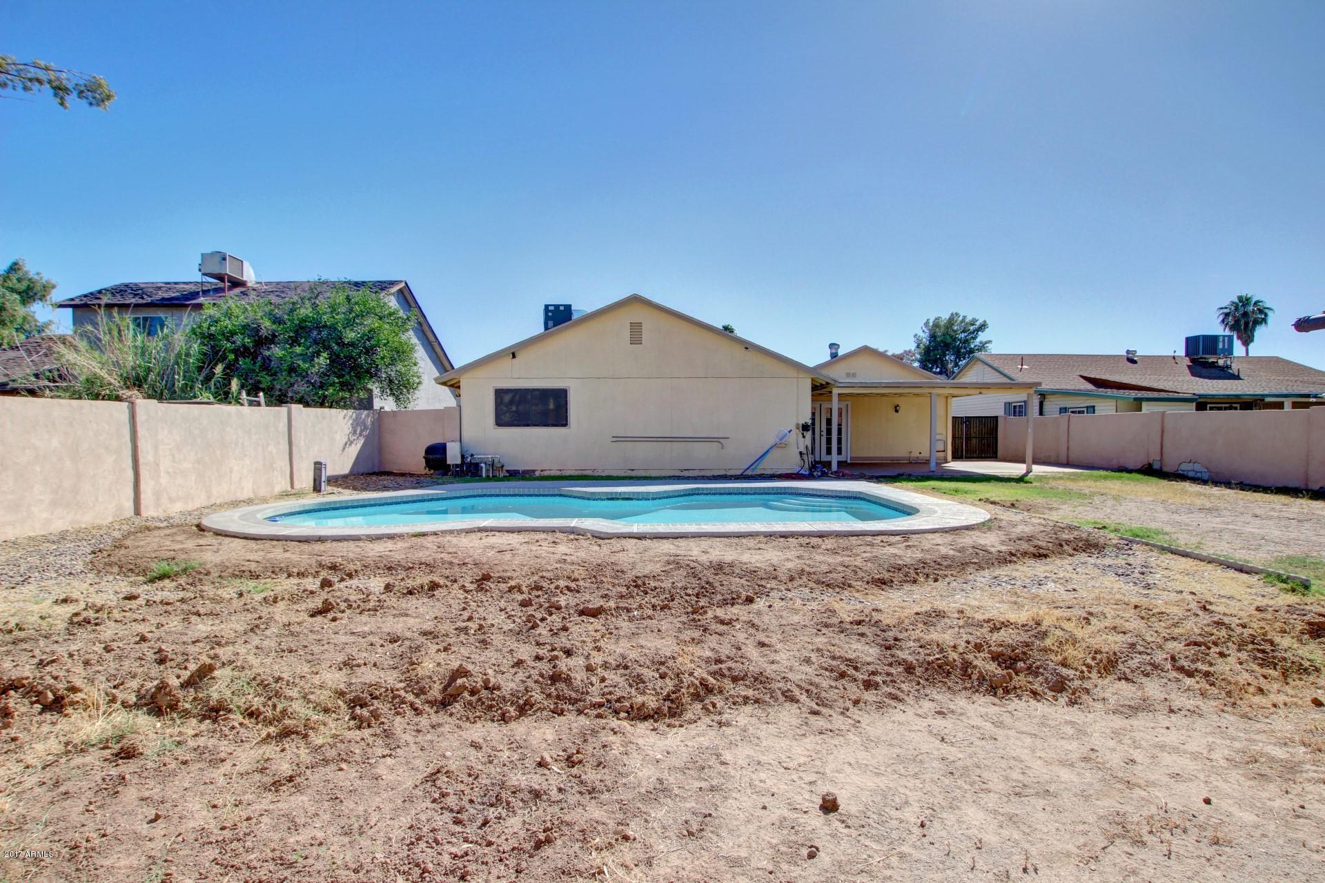 4124 East Vineyard Road Phoenix, AZ 85042 - Photo 30 of 35 Vineyard - 4124 (32)