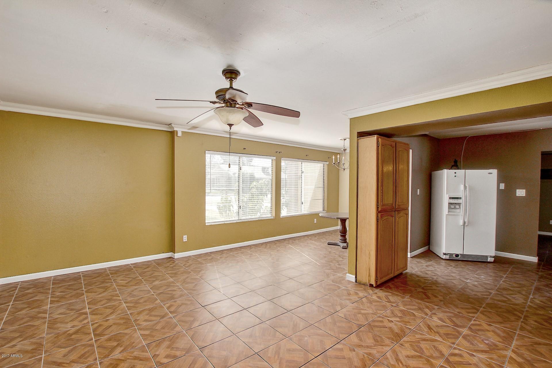 4124 East Vineyard Road Phoenix, AZ 85042 - Photo 6 of 35 Vineyard - 4124 (4)