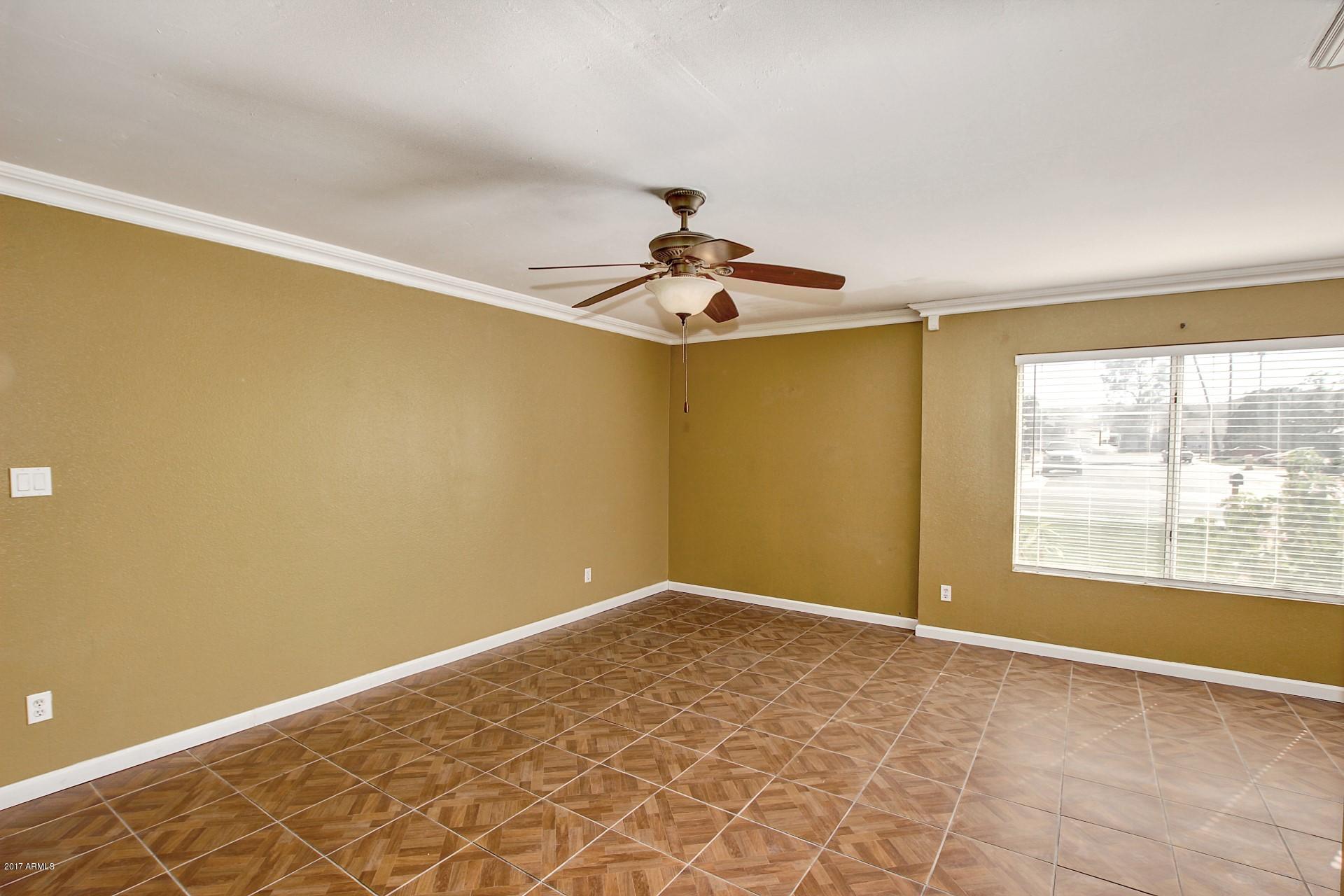 4124 East Vineyard Road Phoenix, AZ 85042 - Photo 8 of 35 Vineyard - 4124 (7)