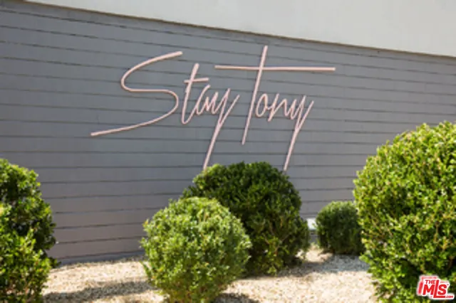 $4,472 | 8911 Cynthia Street, Unit 7, West Hollywood, CA 90069