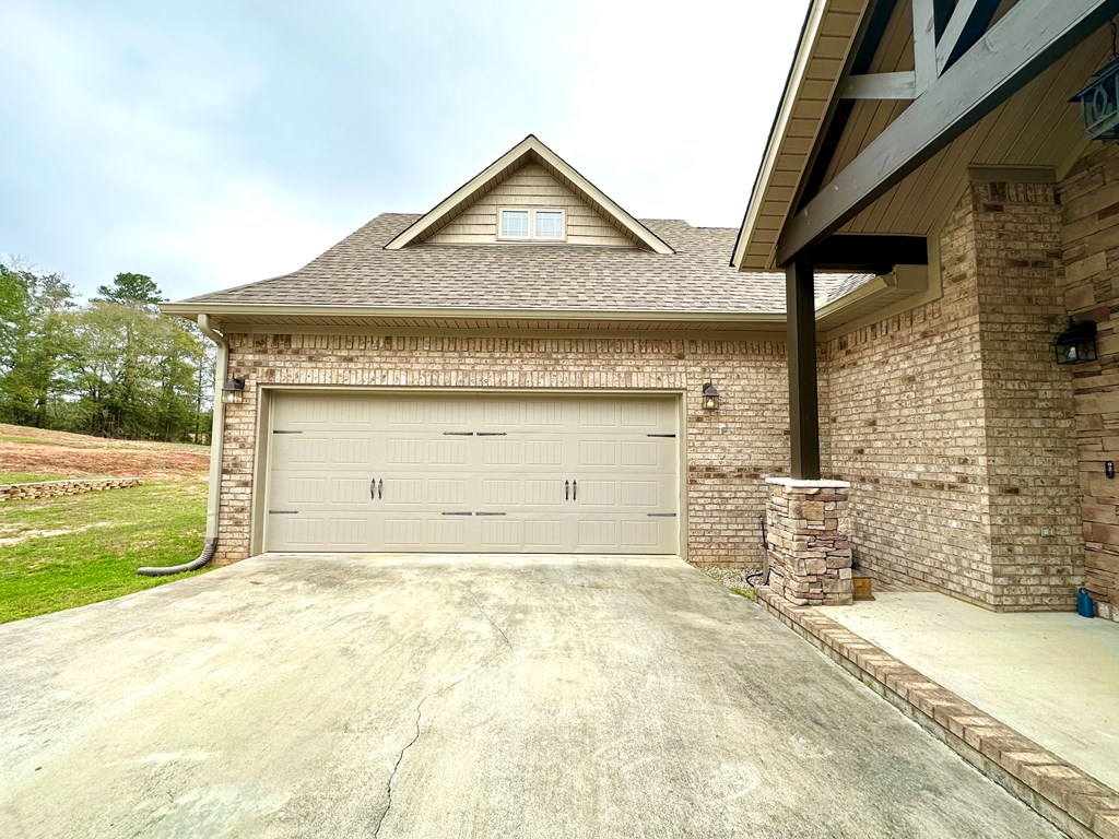 195 Green Valley Road Dothan, AL 36305 - Photo 2 of 65