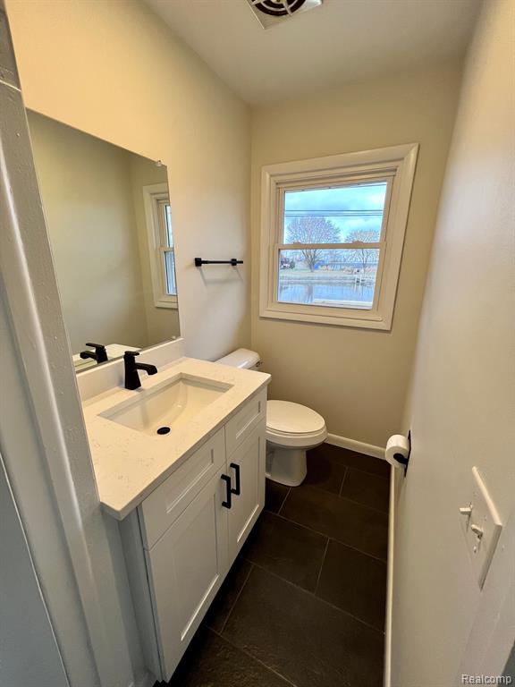 25561 South River Road Harrison Township, MI 48045 - Photo 19 of 31