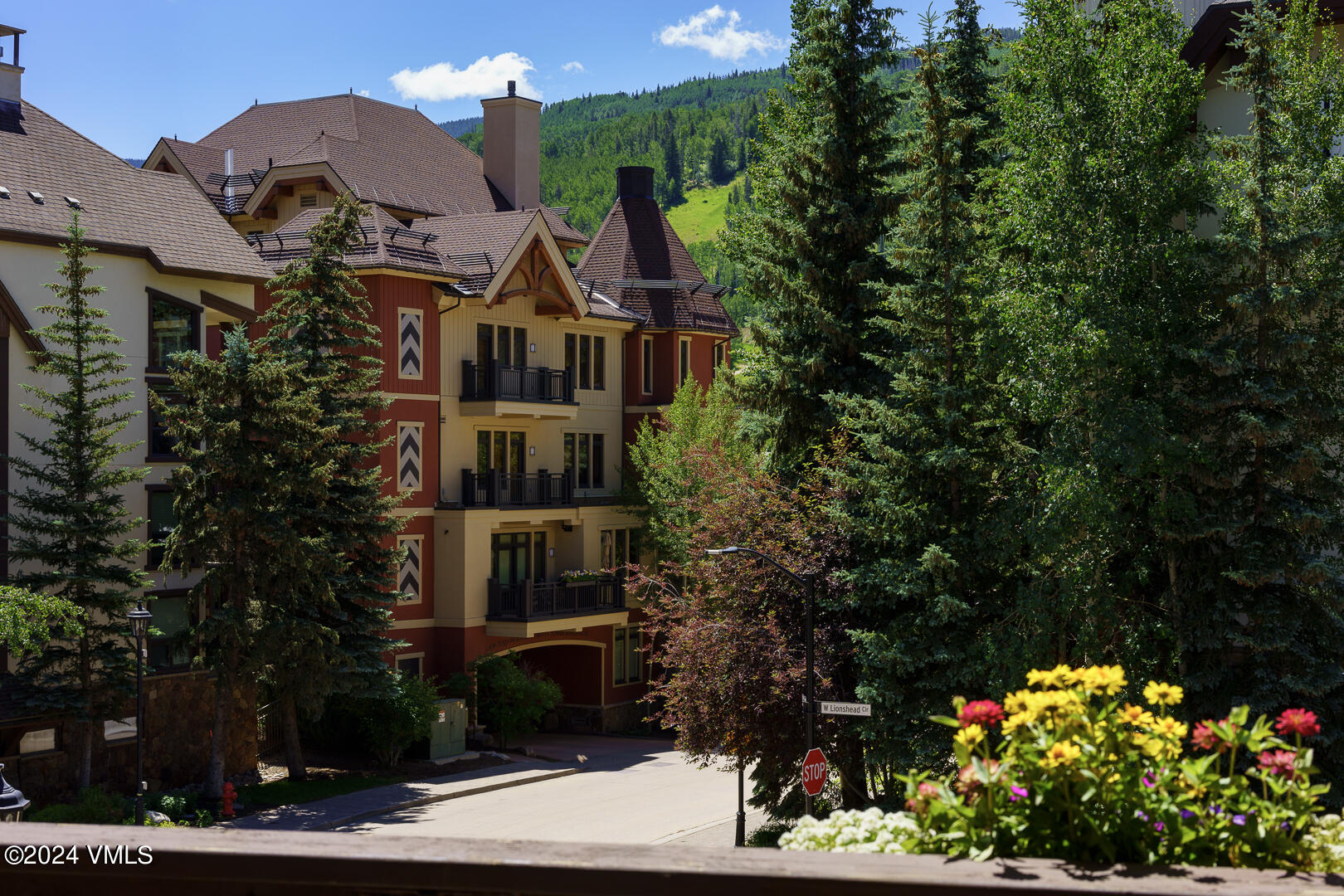 707 West Lionshead Circle, Unit 118 Vail, CO 81657 - Photo 3 of 29 front view of a house