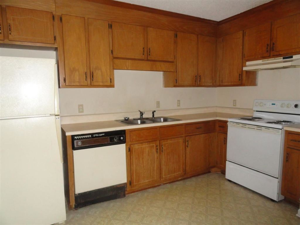420 Simpson Road, Unit S 9 10 11 12 Anderson, SC 29621 - Photo 2 of 7
