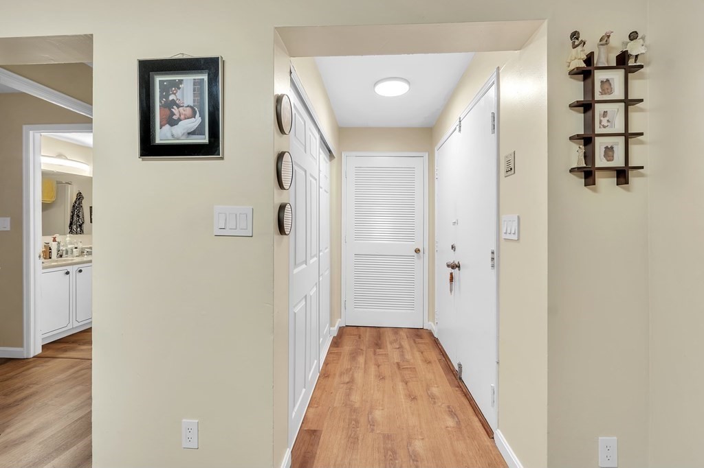 18 Wrentham Road, Unit 210 Worcester, MA 01602 - Photo 15 of 24 Gallery Image 15