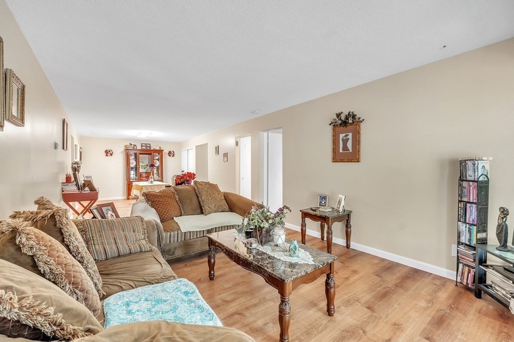 18 Wrentham Road, Unit 210 Worcester, MA 01602 - Photo 4 of 24 Gallery Image 4