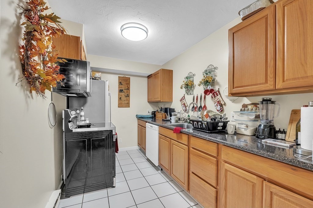 18 Wrentham Road, Unit 210 Worcester, MA 01602 - Photo 9 of 24 Gallery Image 9