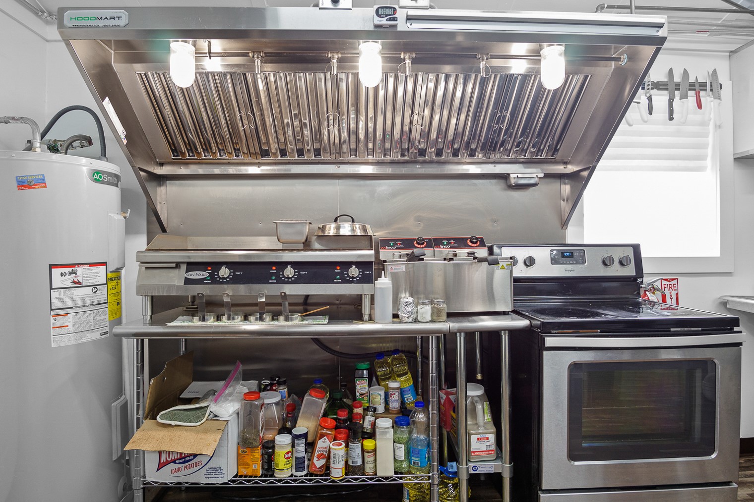 1136 Highway 87 Crystal Beach, TX 77650 - Photo 7 of 33