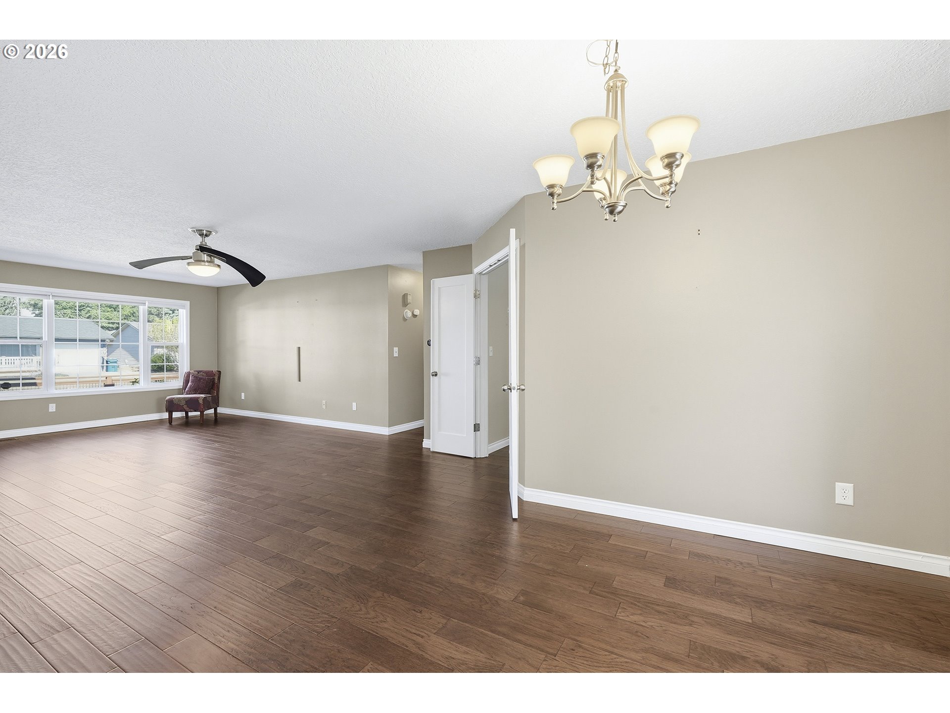 2236 Umpqua Road Woodburn, OR 97071 - Photo 11 of 35