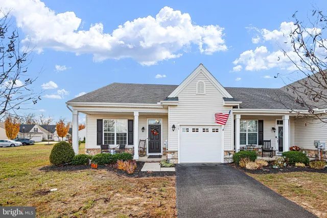 $340,000 | 77 Grand National Lane, Unit 12, Newark, DE 19702