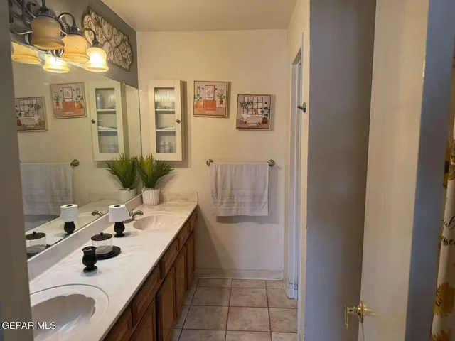 $499,900 | 10904 Don January Drive, El Paso, TX 79935