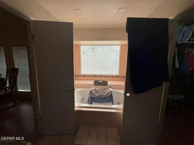 $499,900 | 10904 Don January Drive, El Paso, TX 79935