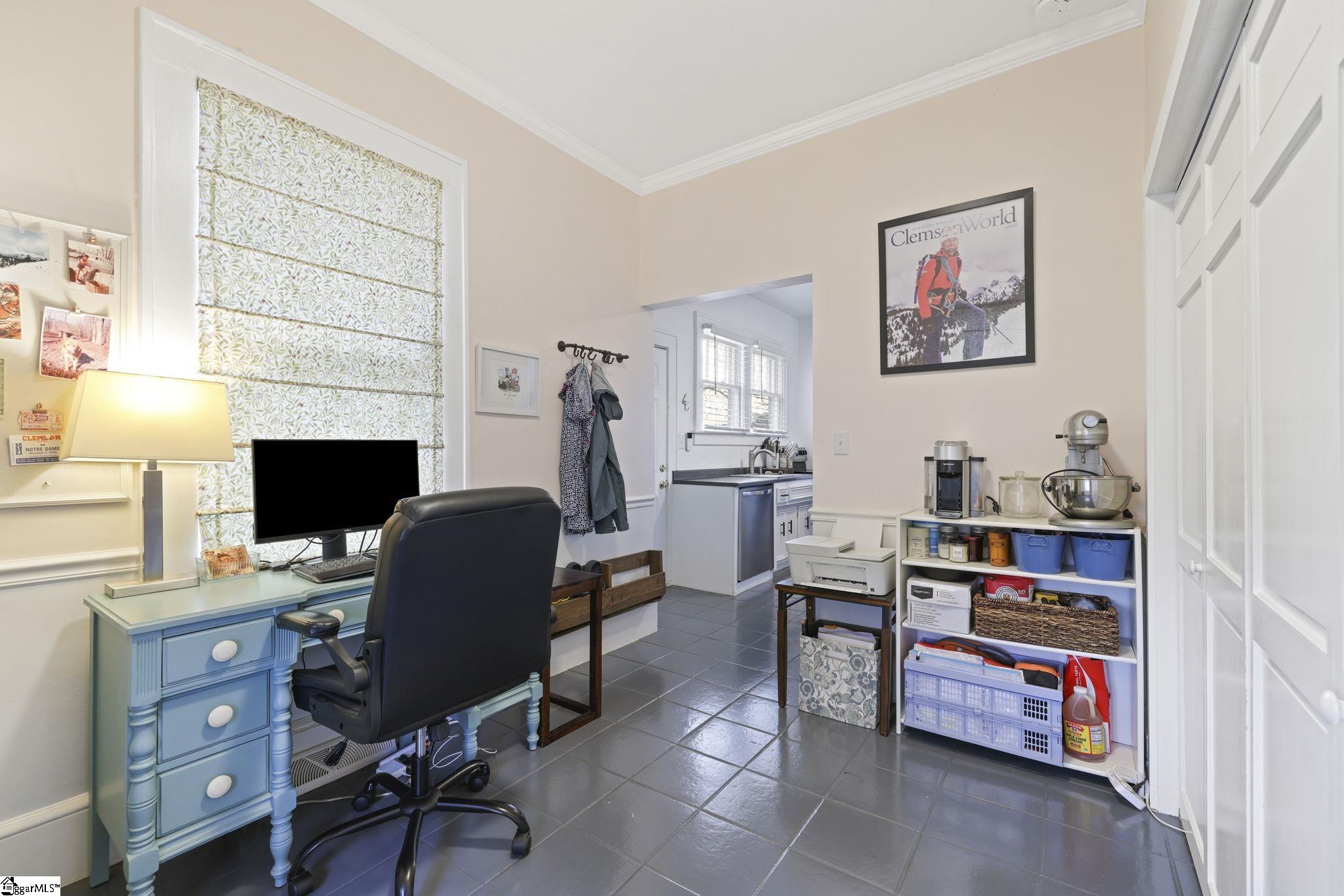 513 Northeast Main Street Easley, SC 29640 - Photo 16 of 38