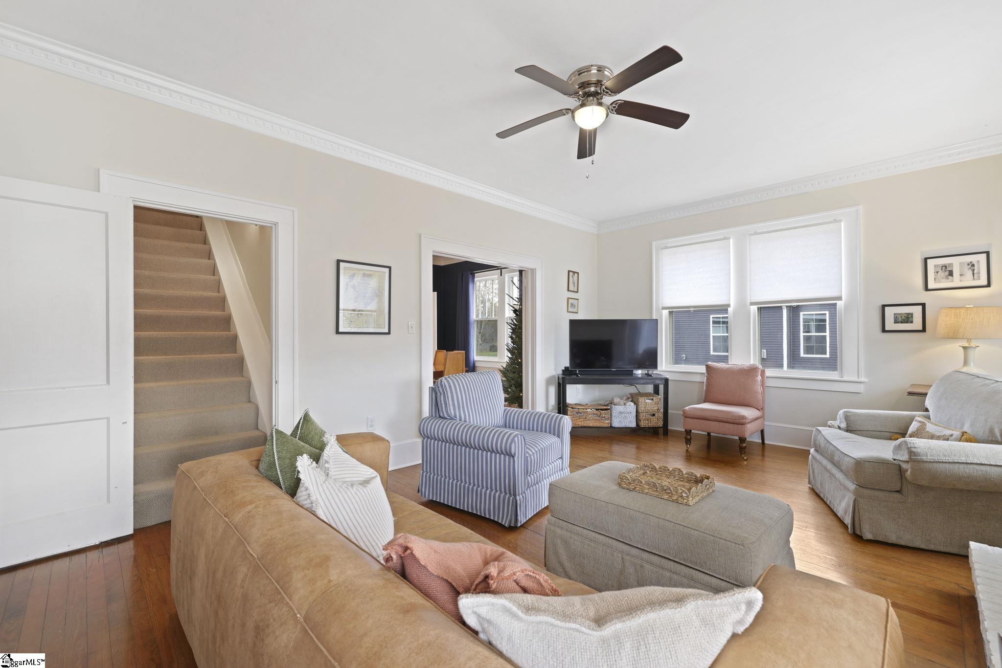 513 Northeast Main Street Easley, SC 29640 - Photo 5 of 38