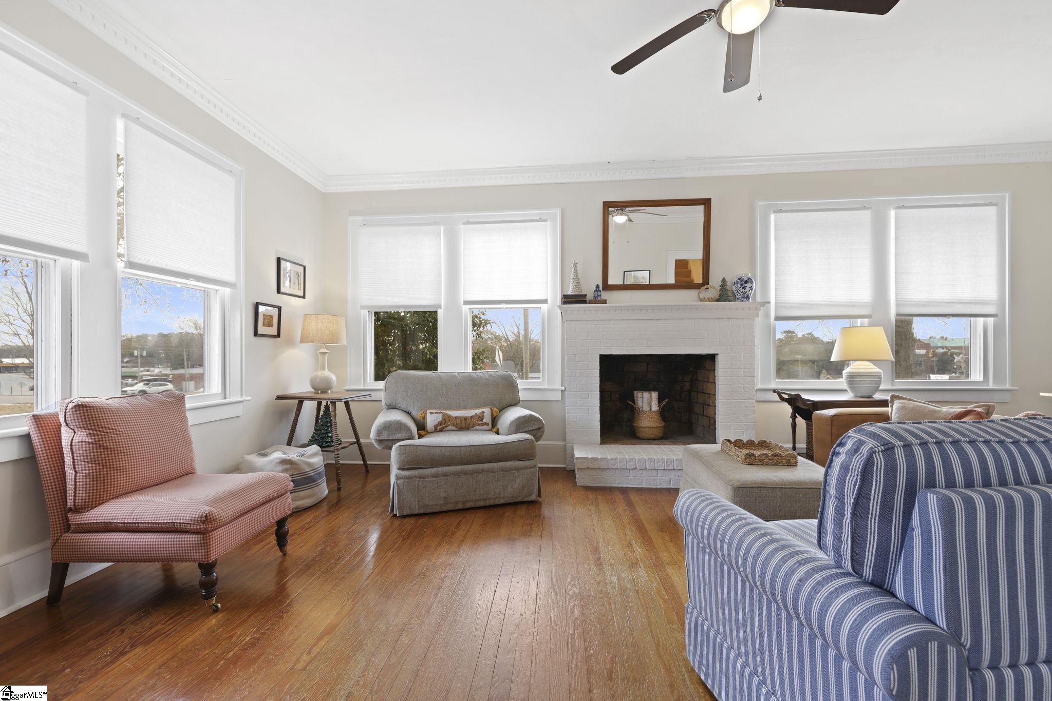 513 Northeast Main Street Easley, SC 29640 - Photo 7 of 38