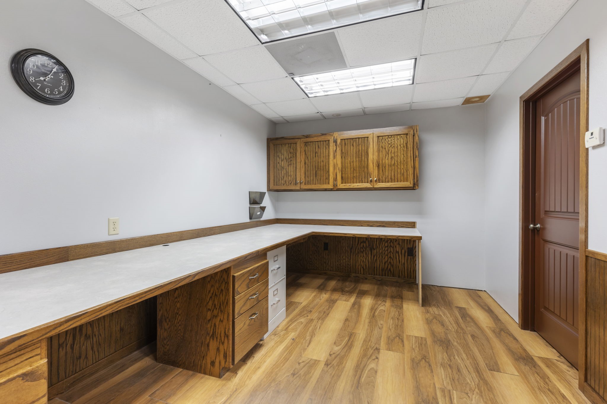 11534 Clint Parker Road Conroe, TX 77303 - Photo 46 of 50 a hallway with a large window in it