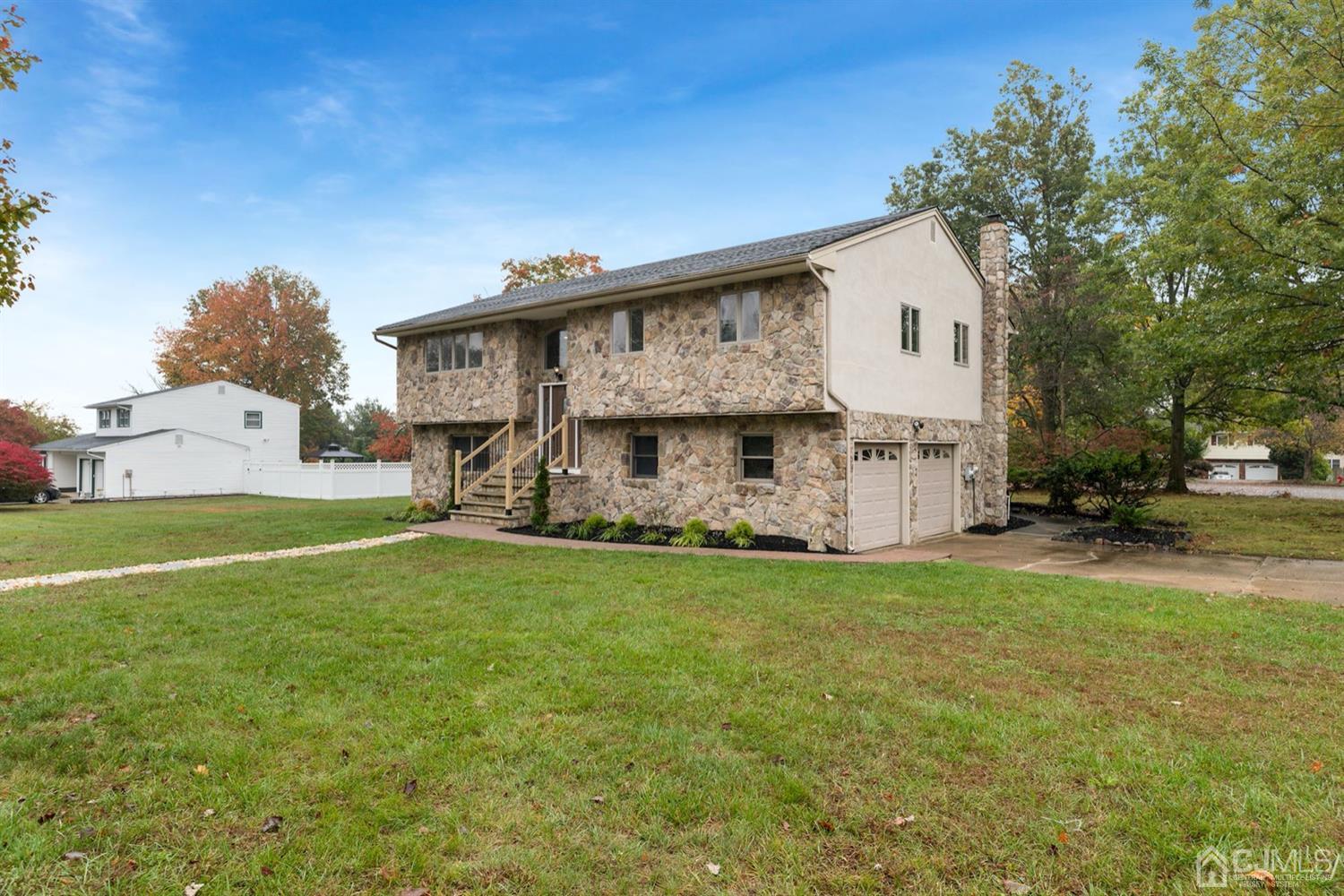 4 Buck Road East Brunswick, NJ 08816 - Photo 2 of 31 Gallery Image 2