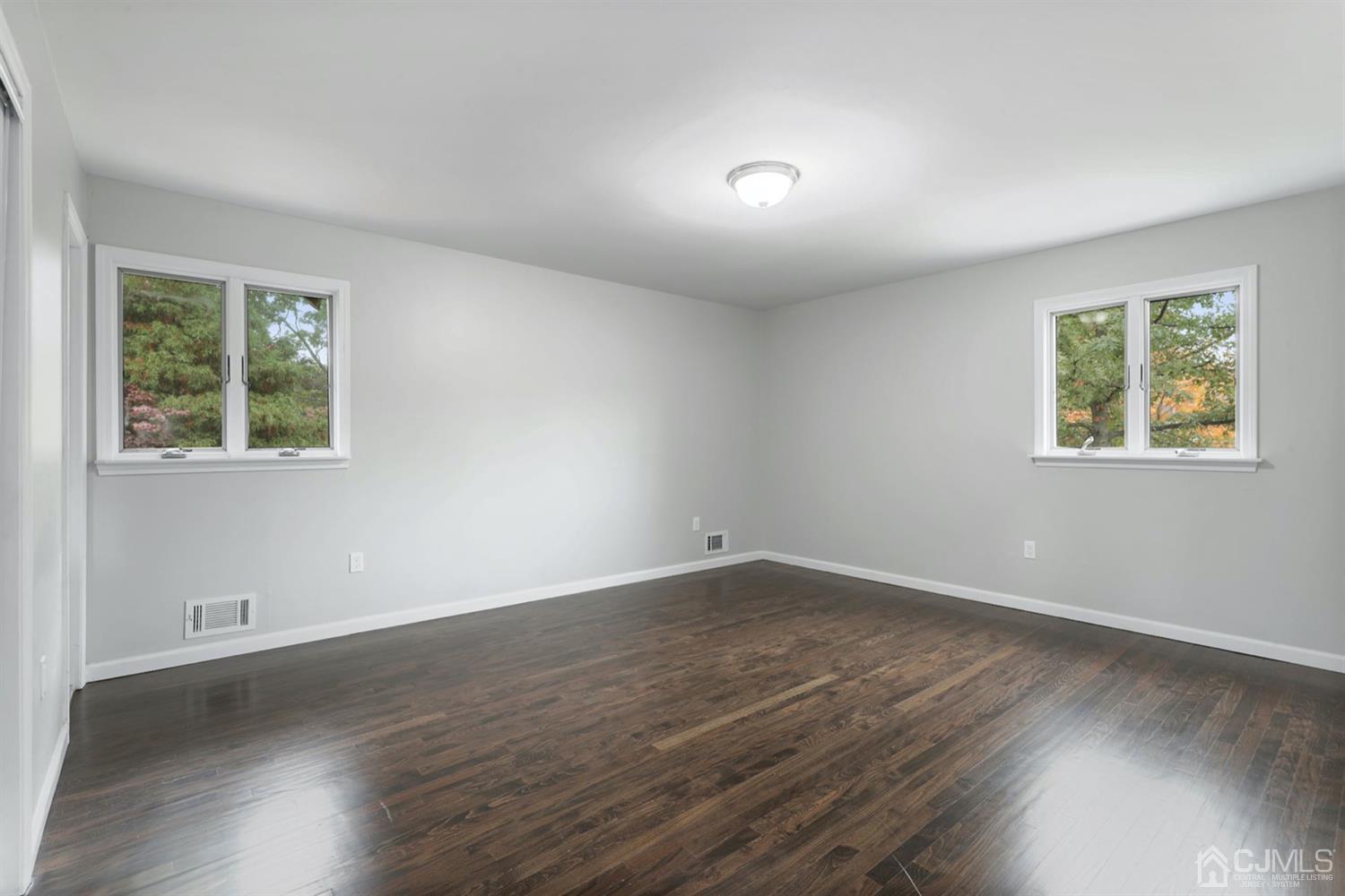 4 Buck Road East Brunswick, NJ 08816 - Photo 16 of 31 Gallery Image 16