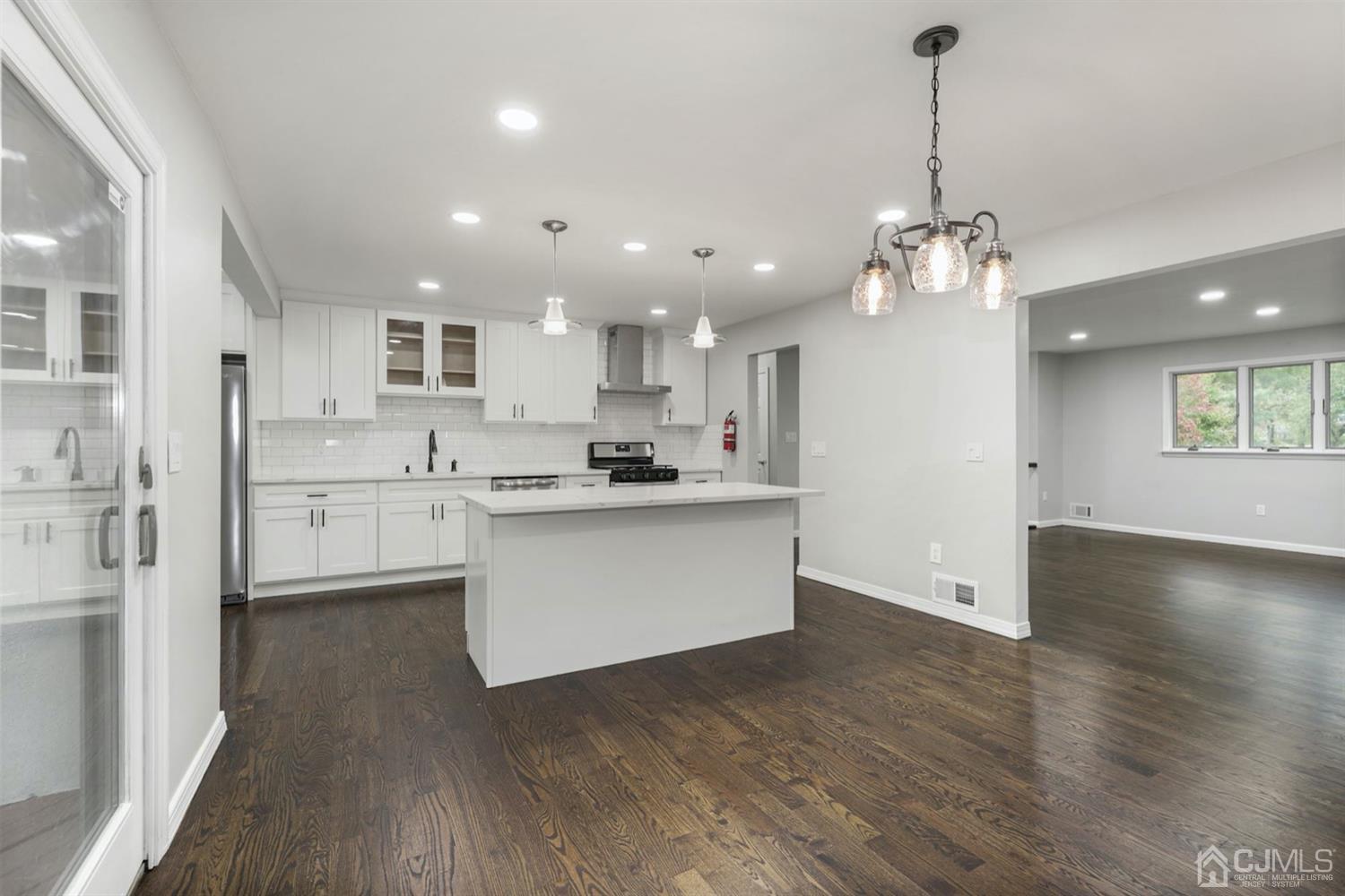 4 Buck Road East Brunswick, NJ 08816 - Photo 5 of 31 Gallery Image 5