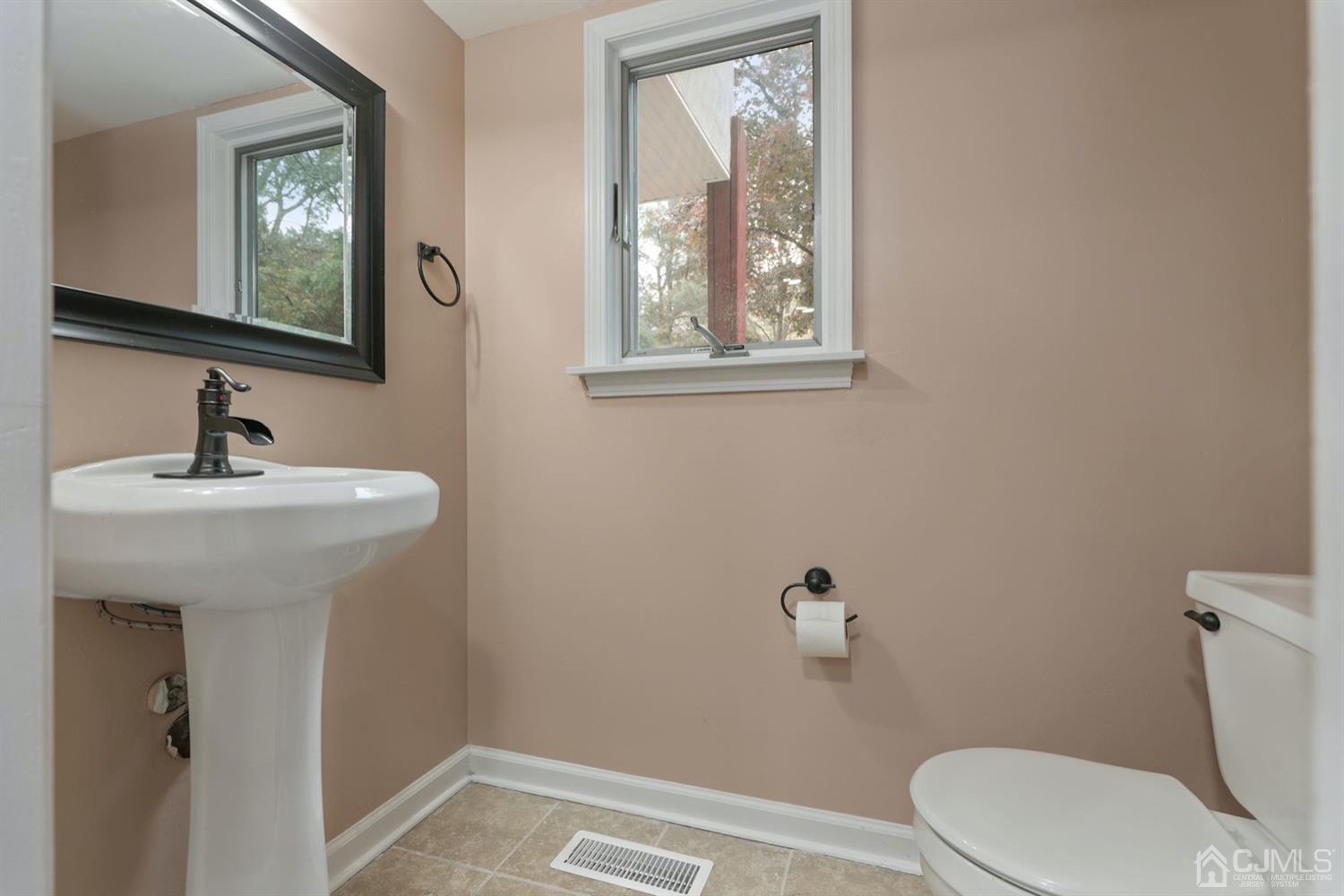 4 Buck Road East Brunswick, NJ 08816 - Photo 8 of 31 Gallery Image 8