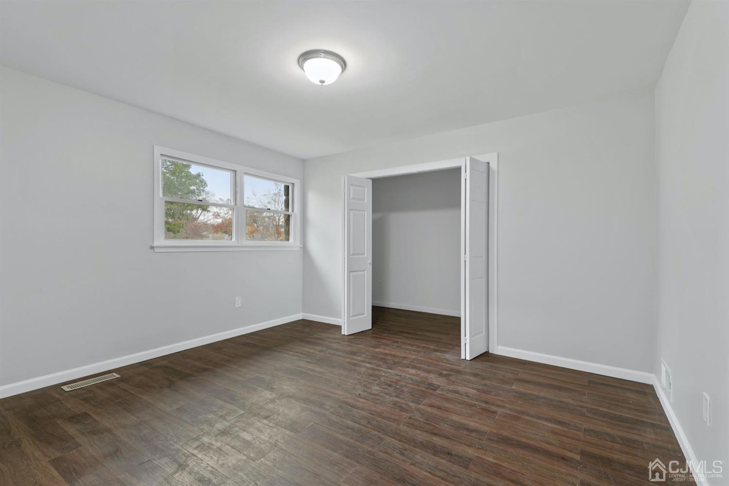 4 Buck Road East Brunswick, NJ 08816 - Photo 9 of 31 Gallery Image 9