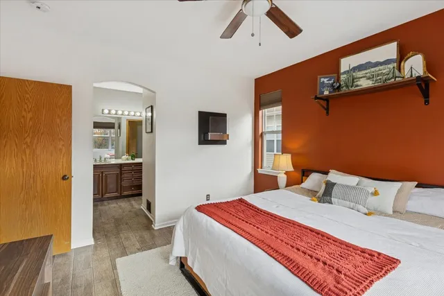 $260,000 | 420 Chesterfield Court, Unit 420, Oswego, IL 60543