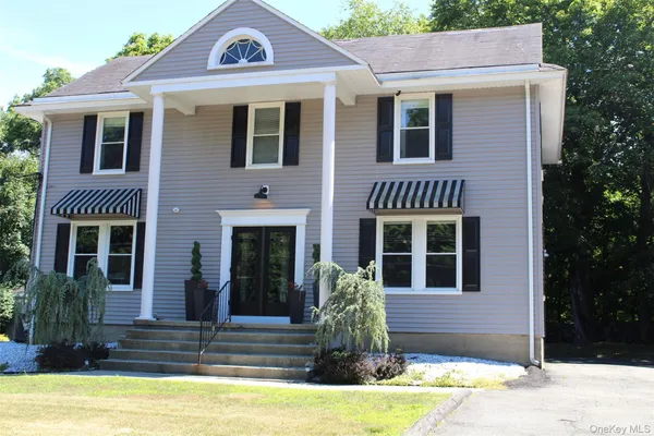 $2,250 | 2229 Crompond Road, Cortlandt Manor, NY 10567