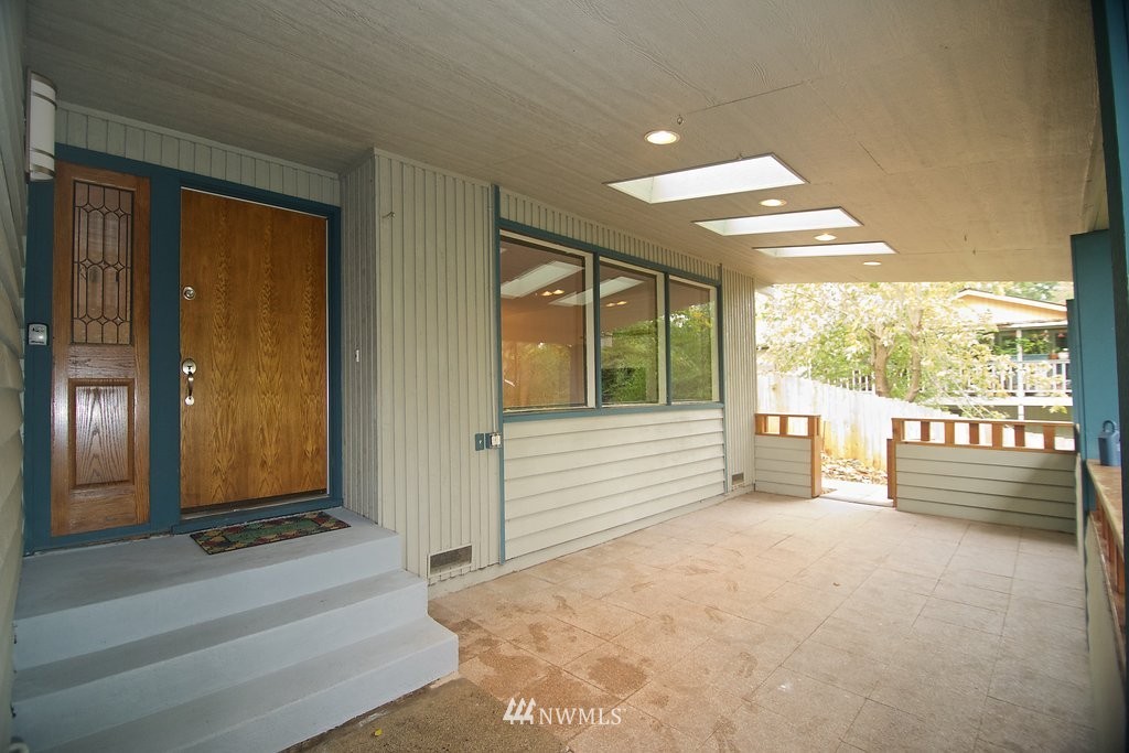 23422 Locust Way Bothell, WA 98021 - Photo 15 of 20