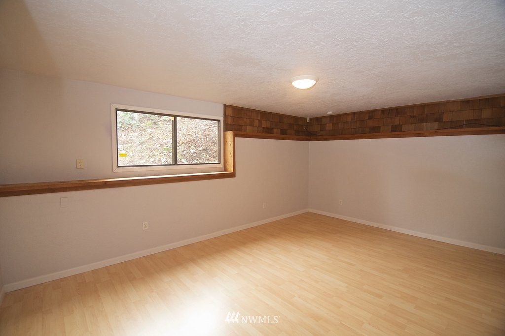 23422 Locust Way Bothell, WA 98021 - Photo 17 of 20